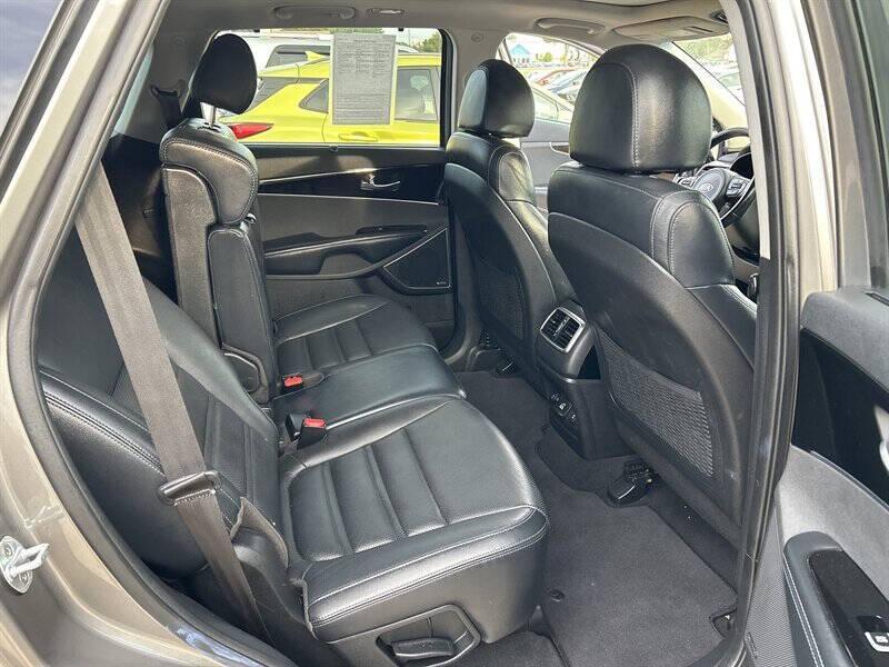 used 2018 Kia Sorento car, priced at $13,900