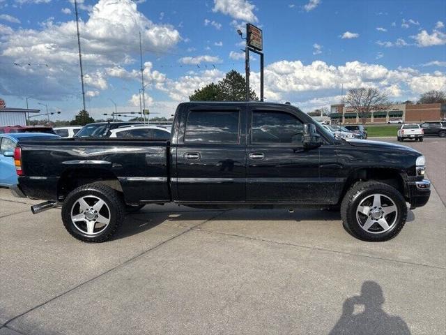 used 2005 GMC Sierra 2500 car, priced at $11,995