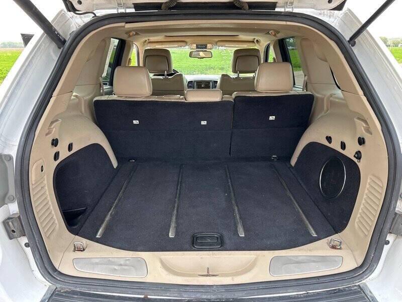 used 2014 Jeep Grand Cherokee car, priced at $10,995