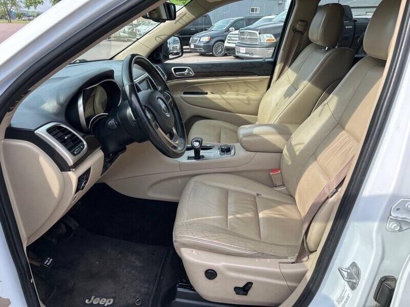 used 2014 Jeep Grand Cherokee car, priced at $10,995
