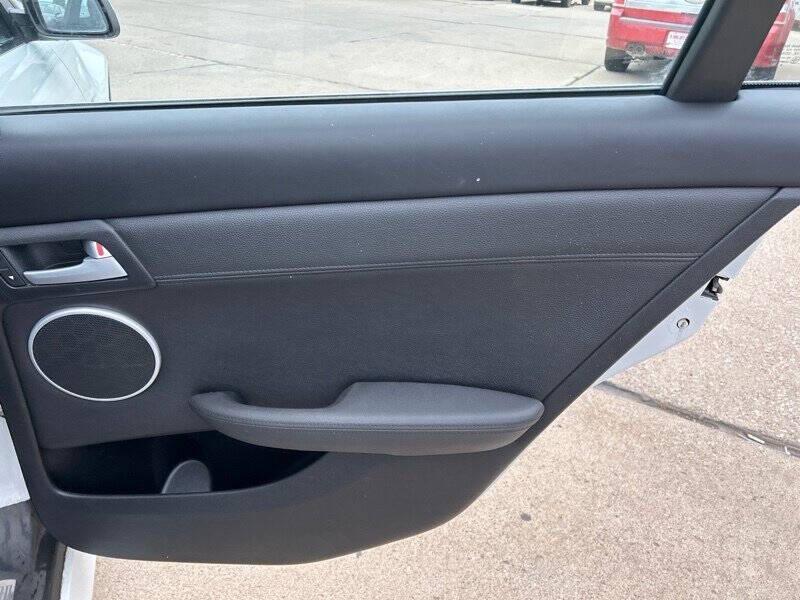 used 2009 Pontiac G8 car, priced at $9,995