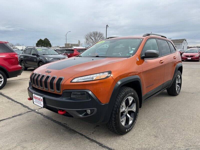 used 2016 Jeep Cherokee car, priced at $10,995
