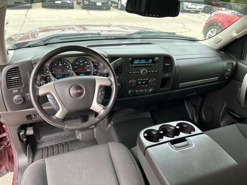 used 2013 GMC Sierra 1500 car, priced at $15,900