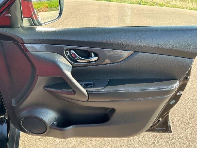 used 2019 Nissan Rogue car, priced at $15,995