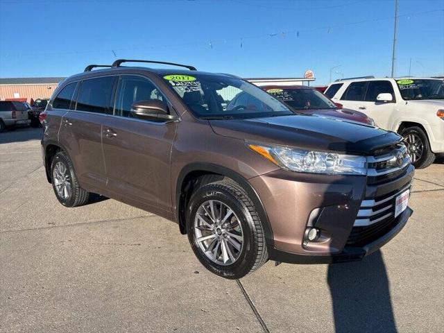 used 2017 Toyota Highlander car, priced at $20,995