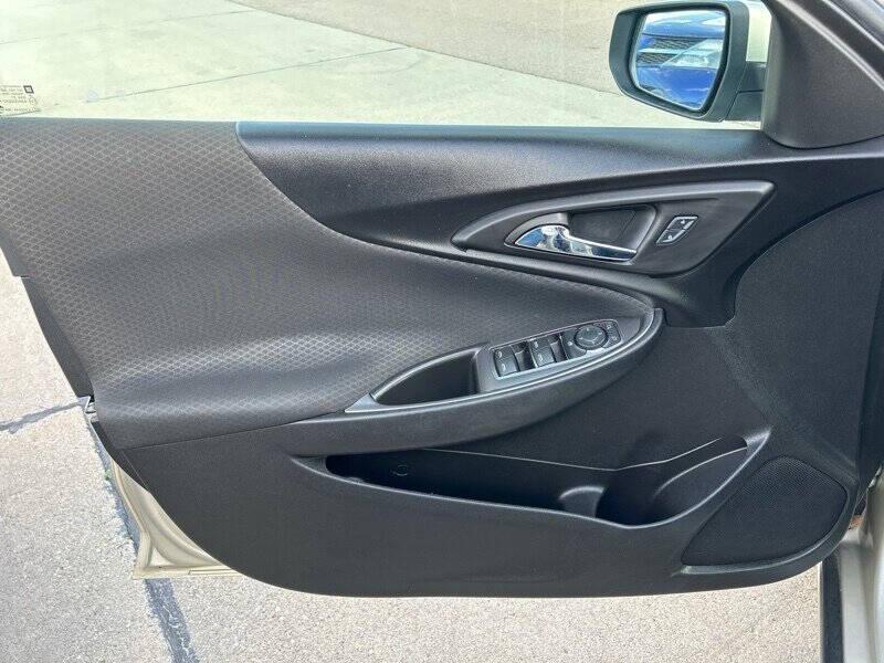 used 2016 Chevrolet Malibu car, priced at $9,900