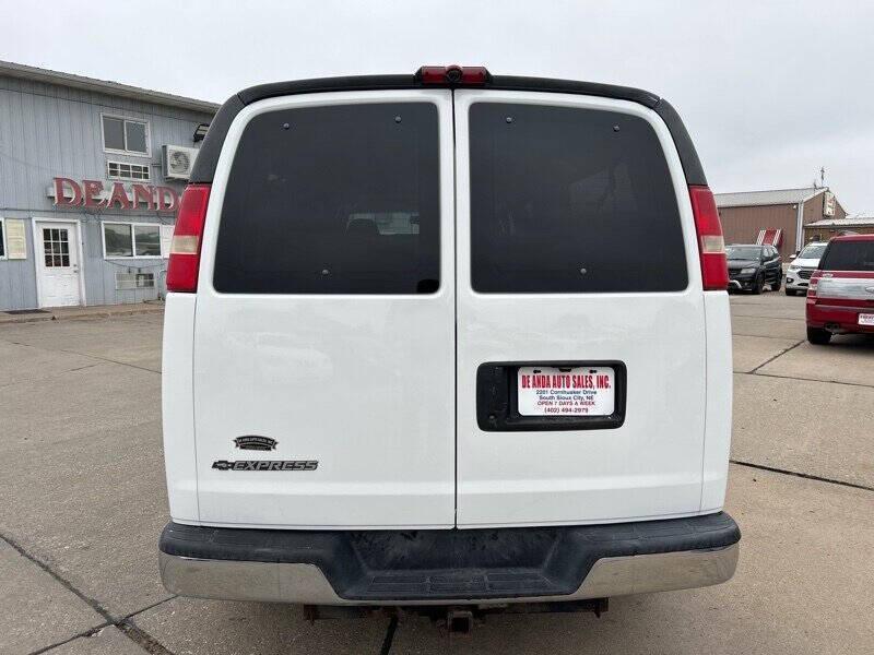 used 2008 Chevrolet Express 3500 car, priced at $15,995