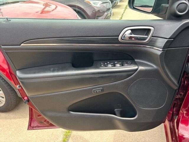 used 2020 Jeep Grand Cherokee car, priced at $18,995