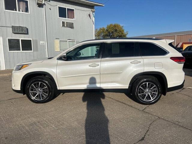 used 2019 Toyota Highlander car, priced at $26,995