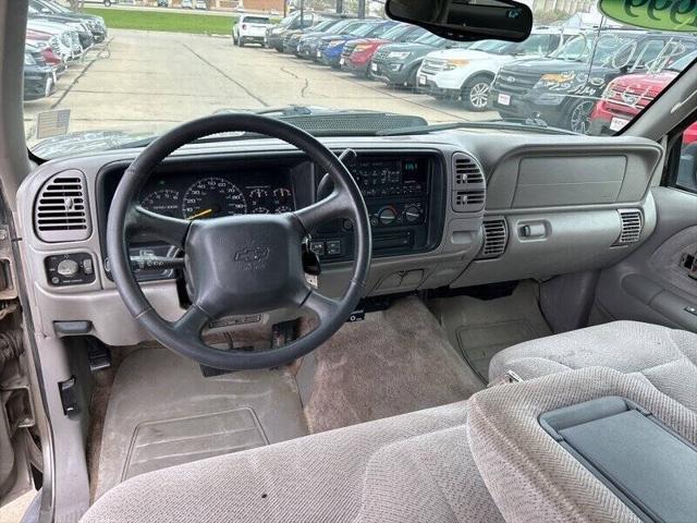 used 1999 Chevrolet Suburban car, priced at $10,900