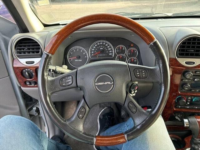 used 2007 GMC Envoy car, priced at $8,995