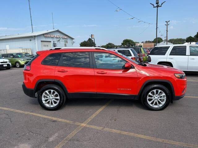 used 2021 Jeep Cherokee car, priced at $12,995