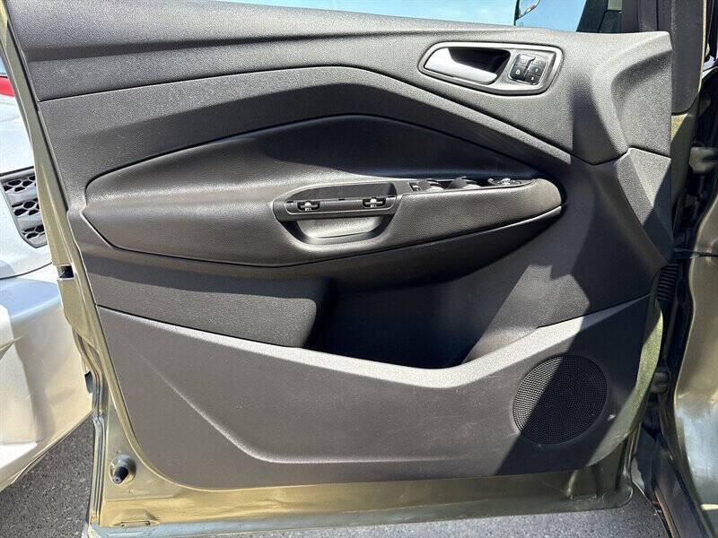 used 2013 Ford Escape car, priced at $6,500