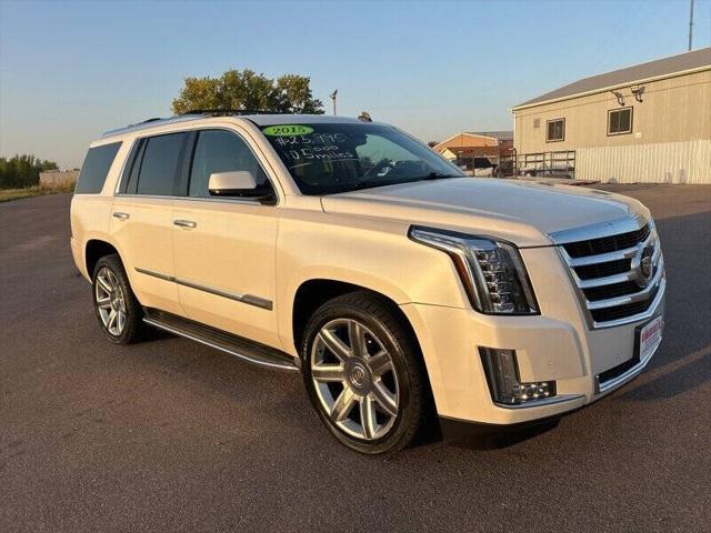 used 2015 Cadillac Escalade car, priced at $24,995