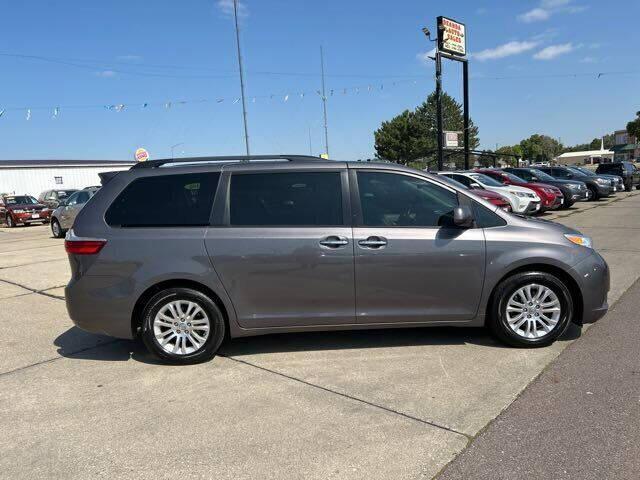 used 2017 Toyota Sienna car, priced at $17,500