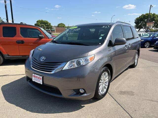 used 2017 Toyota Sienna car, priced at $17,500