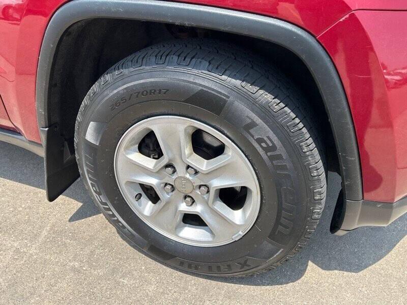 used 2014 Jeep Grand Cherokee car, priced at $10,995