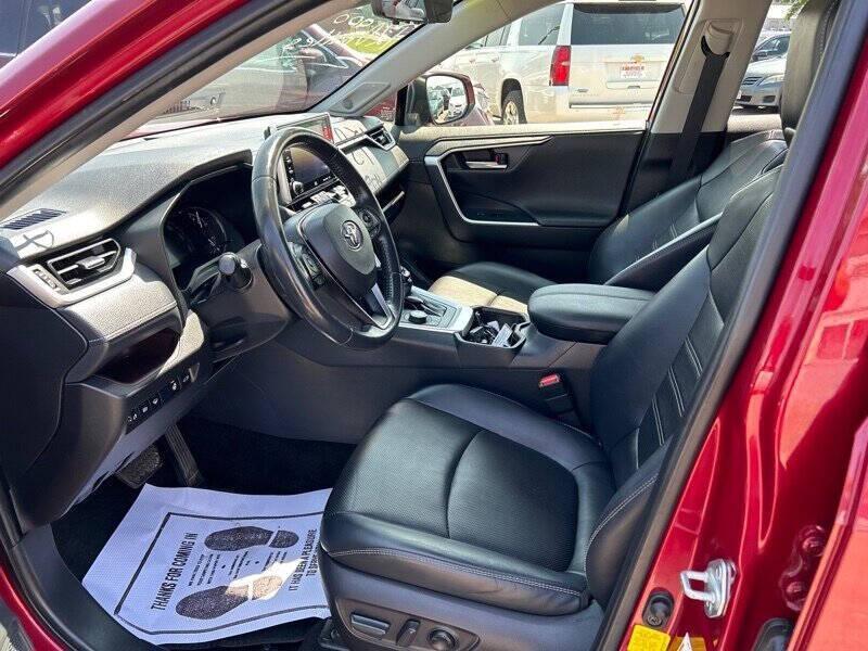 used 2020 Toyota RAV4 car, priced at $24,500
