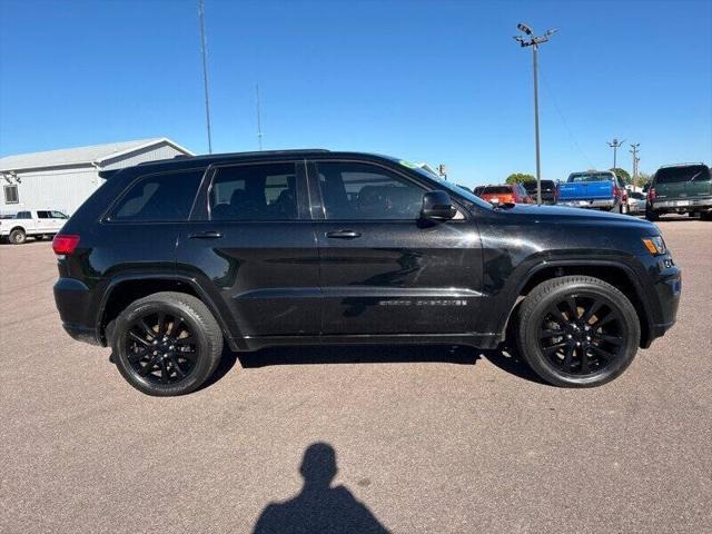 used 2017 Jeep Grand Cherokee car, priced at $17,995