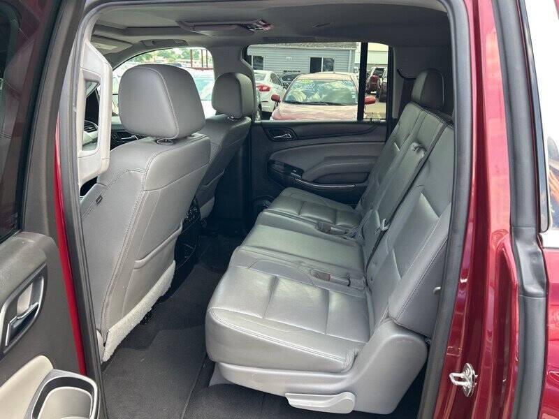 used 2020 Chevrolet Suburban car, priced at $29,995