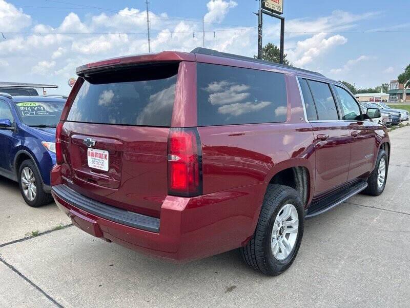 used 2020 Chevrolet Suburban car, priced at $29,995