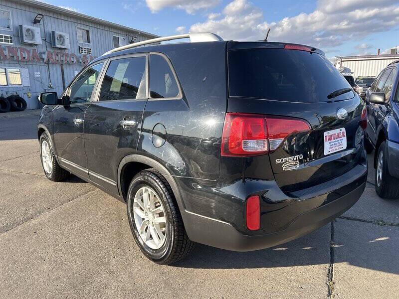 used 2014 Kia Sorento car, priced at $6,900
