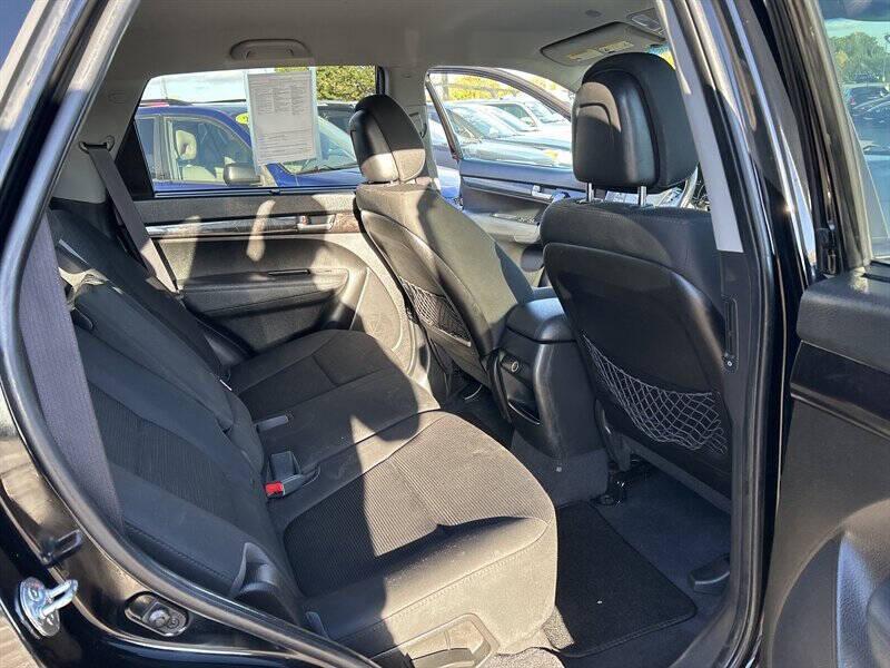 used 2014 Kia Sorento car, priced at $6,900