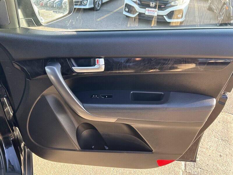 used 2014 Kia Sorento car, priced at $6,900