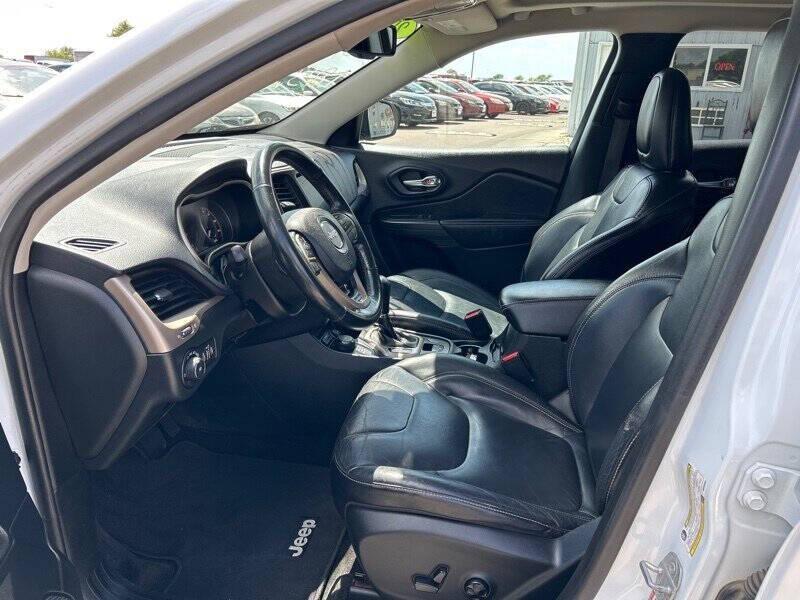 used 2014 Jeep Cherokee car, priced at $8,900