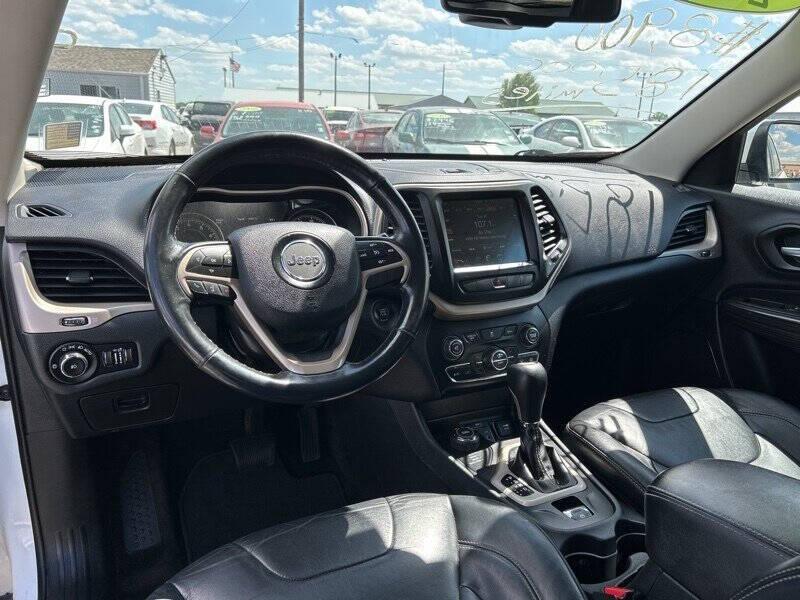 used 2014 Jeep Cherokee car, priced at $8,900