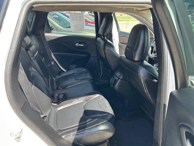 used 2014 Jeep Cherokee car, priced at $8,900