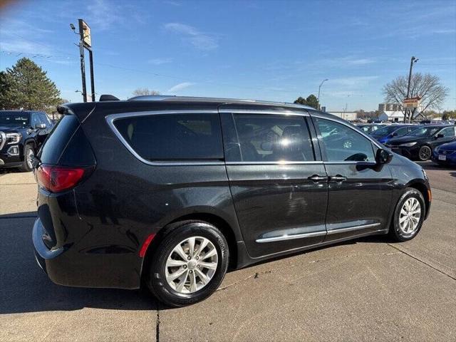 used 2019 Chrysler Pacifica car, priced at $14,995