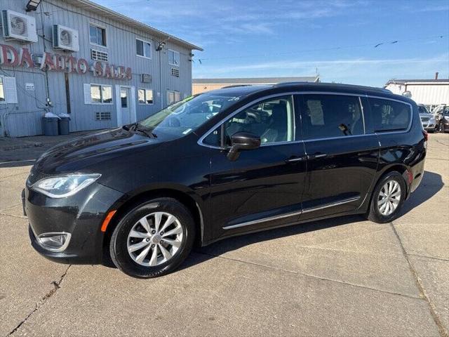 used 2019 Chrysler Pacifica car, priced at $14,995