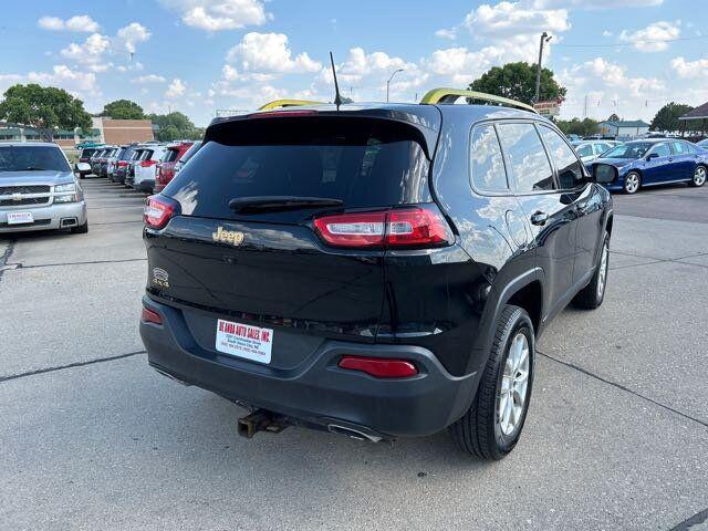 used 2018 Jeep Cherokee car, priced at $16,995