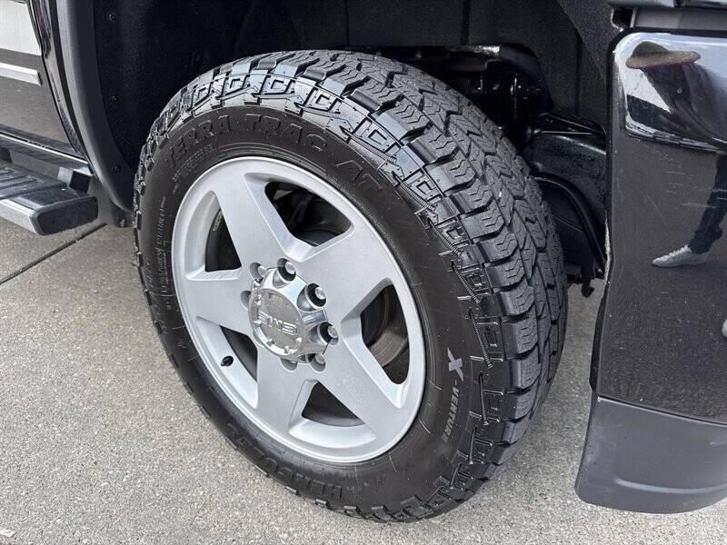 used 2015 GMC Sierra 2500 car, priced at $37,995