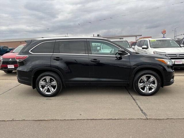 used 2016 Toyota Highlander car, priced at $16,995
