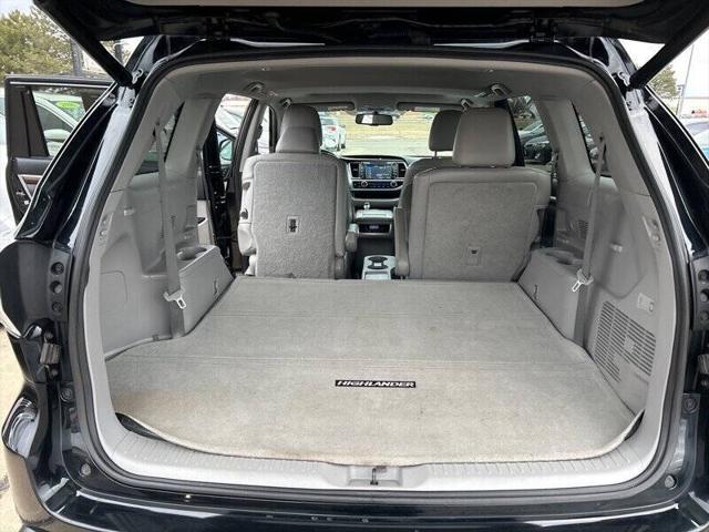 used 2016 Toyota Highlander car, priced at $16,995