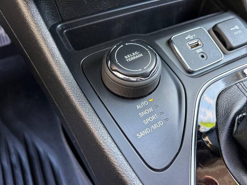 used 2021 Jeep Cherokee car, priced at $18,500