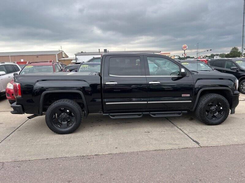 used 2016 GMC Sierra 1500 car, priced at $18,995