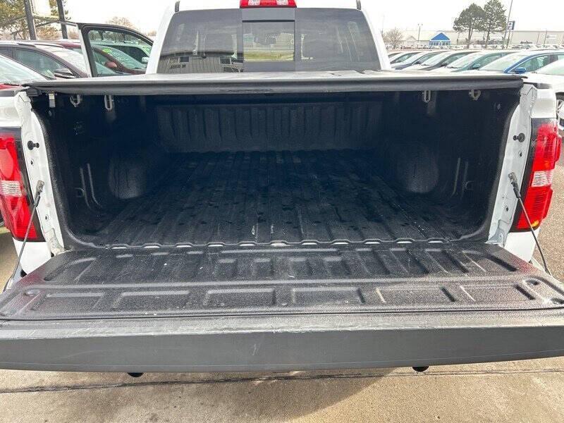 used 2015 GMC Sierra 1500 car, priced at $24,995