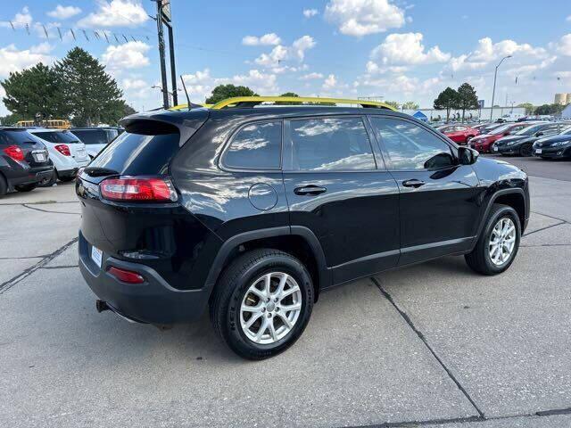 used 2018 Jeep Cherokee car, priced at $15,500