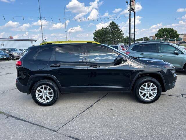 used 2018 Jeep Cherokee car, priced at $15,500