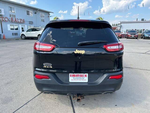 used 2018 Jeep Cherokee car, priced at $15,500