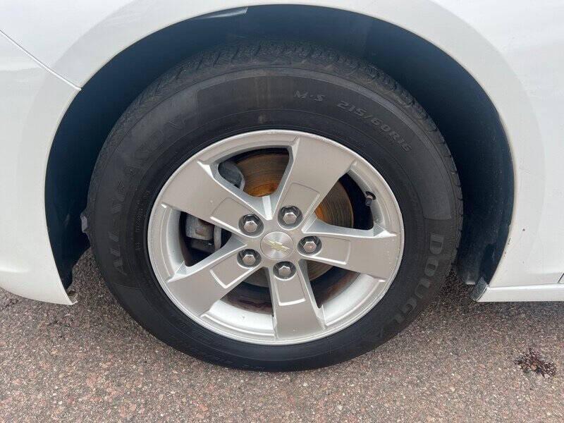 used 2013 Chevrolet Malibu car, priced at $9,500