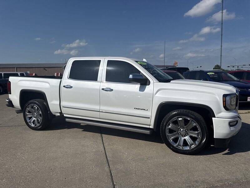 used 2017 GMC Sierra 1500 car, priced at $25,995