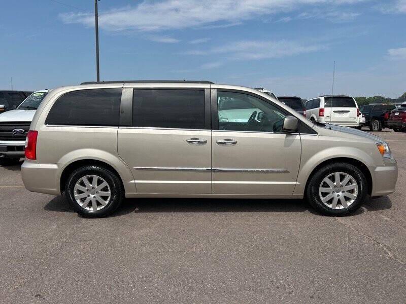 used 2015 Chrysler Town & Country car, priced at $8,995