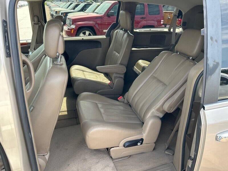 used 2015 Chrysler Town & Country car, priced at $8,995