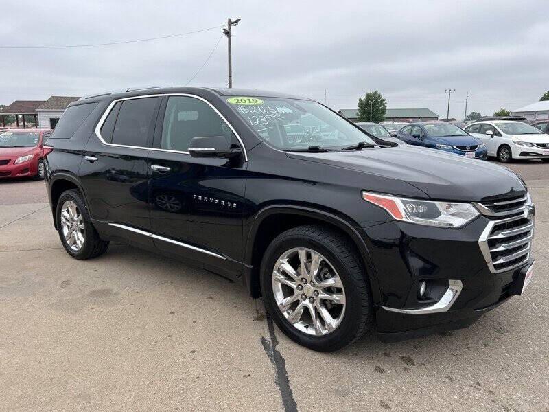 used 2019 Chevrolet Traverse car, priced at $20,500
