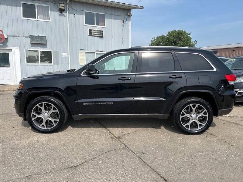 used 2018 Jeep Grand Cherokee car, priced at $20,995