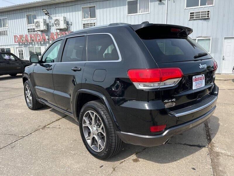 used 2018 Jeep Grand Cherokee car, priced at $20,995